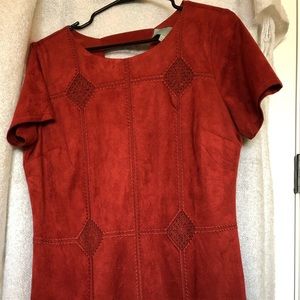 Velvet, short sleeve shift dress.